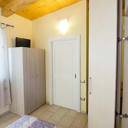 فندق مبيت وإفطار La Torretta Bianca 3*